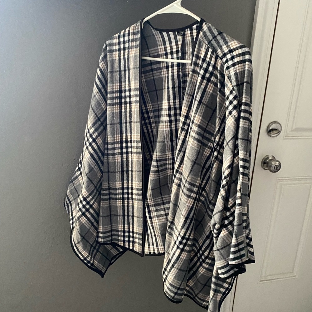 Plaid Women's Shawl